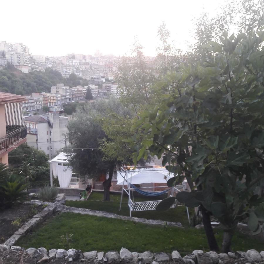 Vila Casa Sabir Modica Exteriér fotografie